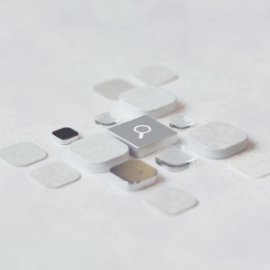 Geometric abstract representation of AI technology with digital elements.